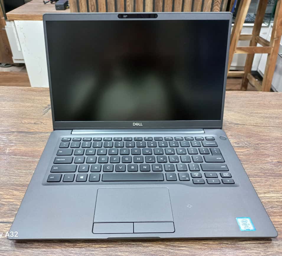DELL LATITUDE 7400 Core i5 8th generation
