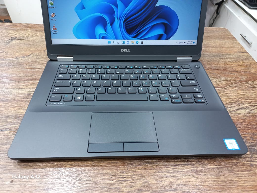 Dell latitude e5450 CORE i5 5th generation