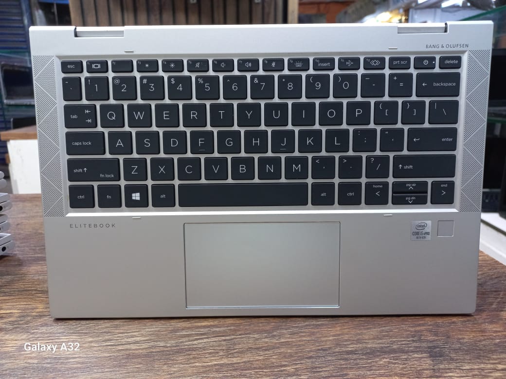 Hp elitbook x360 830 G7 CORE i5 10th generation
